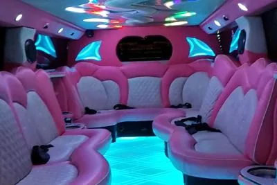 Alquiler-Limusina-Hummer-Rosa-Barcelona-y-Alrededores-05